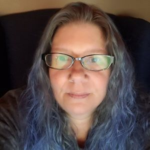 Meet your Posher, Miriam